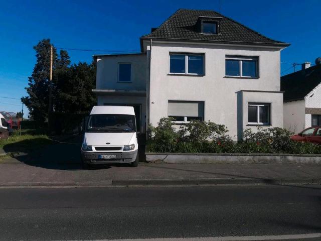 Haus kaufen in Botzdorf, Bornheim