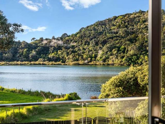 Apartment for sale in Whangaparaoa, Oroua County
