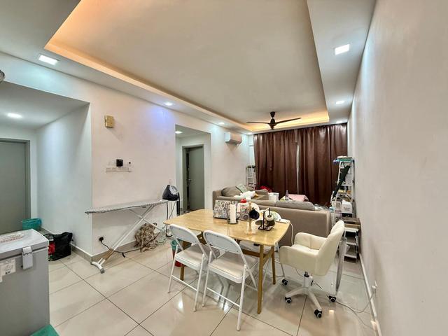 Serviced Residence for sale in Seri Kembangan, Majlis Bandaraya Subang Jaya