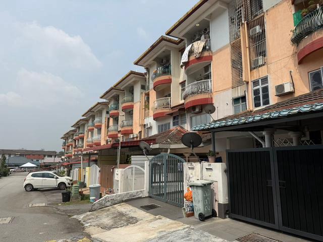 Townhouse for sale in Kajang, Langat