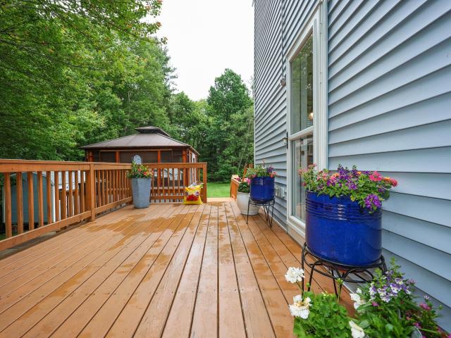 Condo for sale in Derry