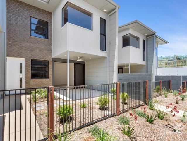 Townhouse for rent in North Lakes, Greater Brisbane