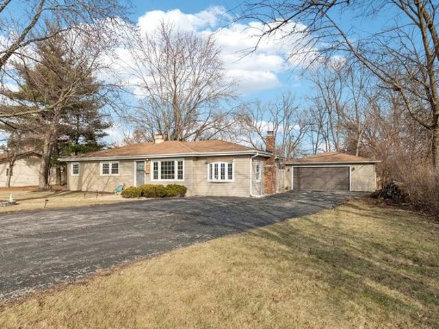 House for sale in Glen Ellyn, Illinois