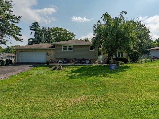 House for sale in Glen Ellyn, Illinois