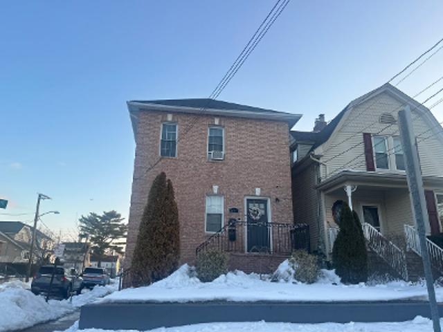 House for sale in Lyndhurst, Bergen County