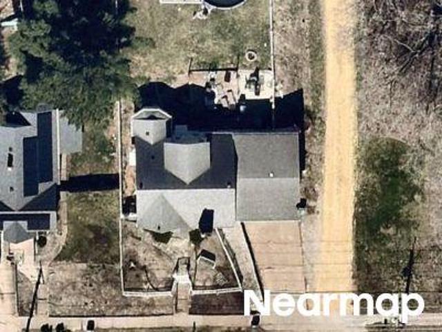 House for sale in Clinton, Iowa