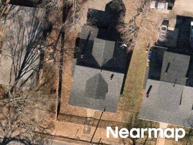 House for sale in Hickory