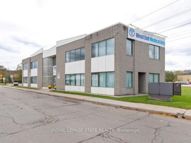 Commercial for rent in Ancaster, Ontario