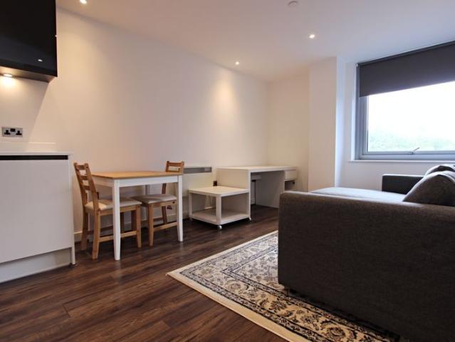 Apartment for rent in Riverdene, Priest Down