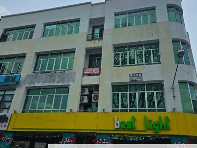Shop for rent in Kuching