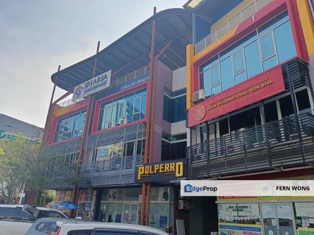 Shop for sale in Petaling, Alam Impian