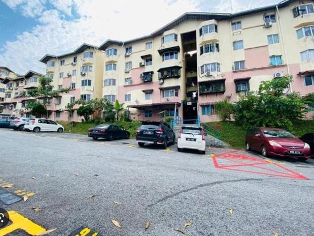 Apartment for sale in Petaling, Damansara Damai