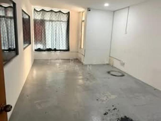 Shop for rent in Petaling, Subang Jaya