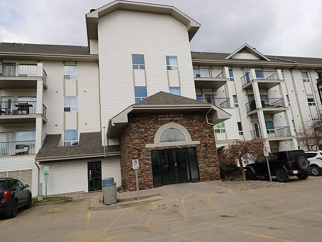 Condo for sale in Wedgewood, Alberta