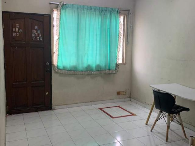 Room for rent in PJU 6, Petaling Jaya