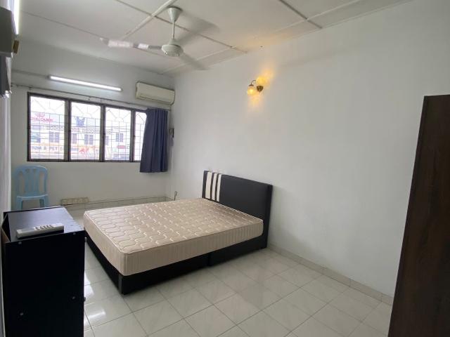 Room for rent in Petaling, Damansara Damai