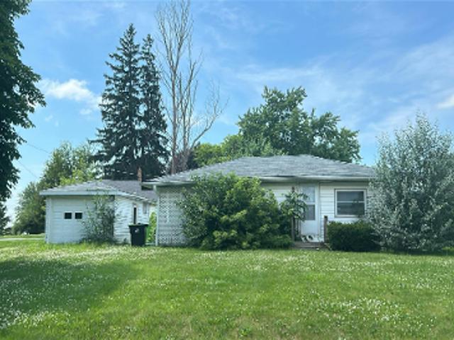 House for sale in Fox Lake, Wisconsin