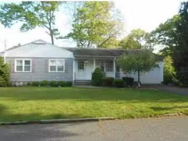 House for sale in Creston House for sale in Creston