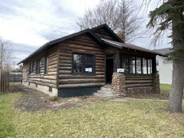 House for sale in Jamestown, North Dakota