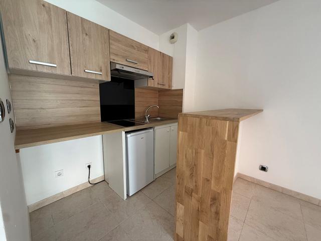 Appartement location à Arrondissement de Draguignan, Saint-raphaël