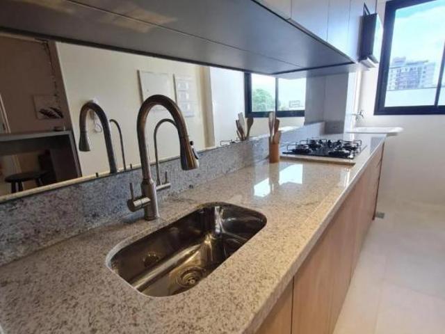 Apartamento venda em Região Geográfica Imediata do Distrito Federal, Região Integrada de Desenvolvimento do Distrito Federal e Entorno