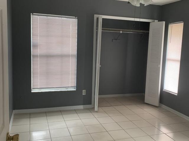 Room for rent in Florida