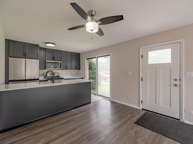 Condo for sale in Warrenville