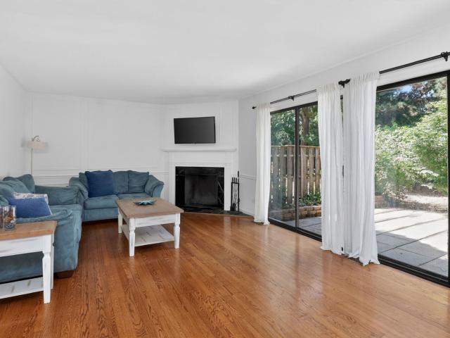 Townhouse for sale in Oak Brook, Illinois