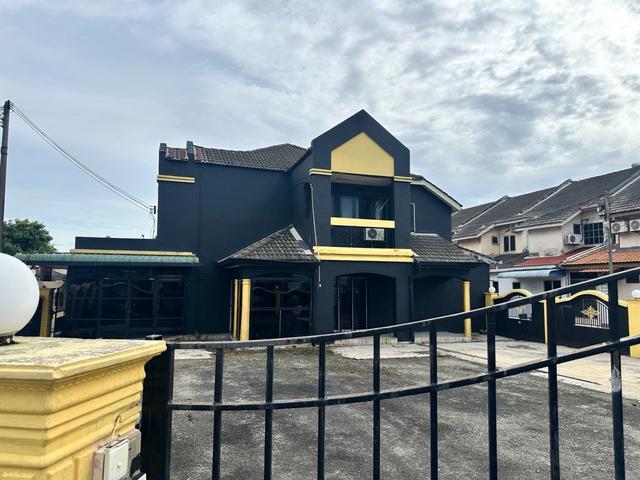 Bungalow for sale in Wellesley, Penang