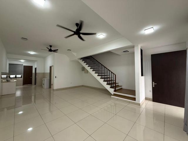 Terraced House for rent in Petaling, Alam Impian