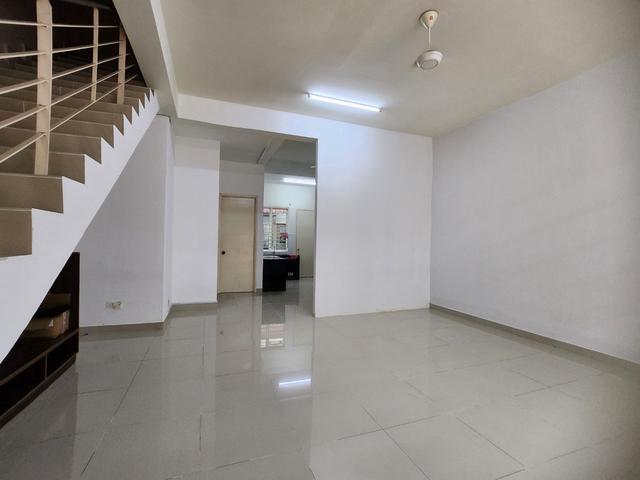 Terraced House for rent in Langat, Selangor