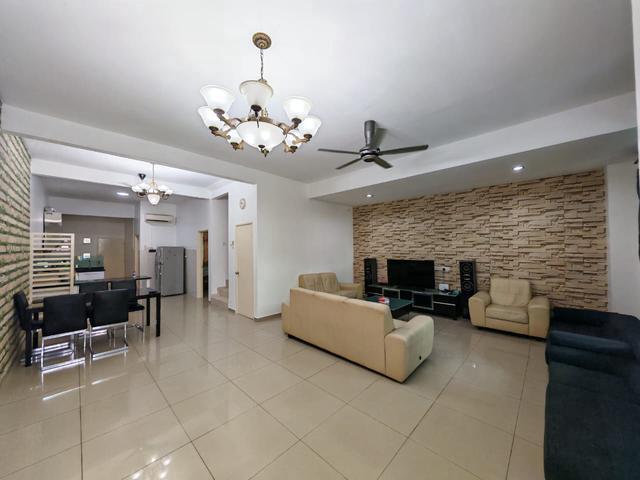 Terraced House for rent in Malaka