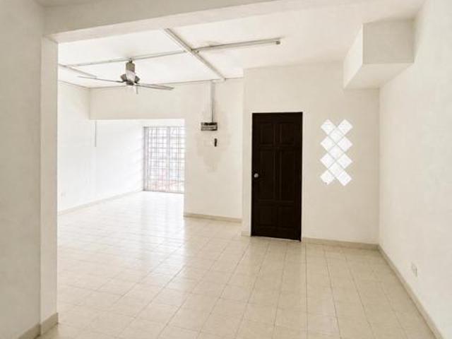 Terraced House for sale in Petaling, Subang Jaya