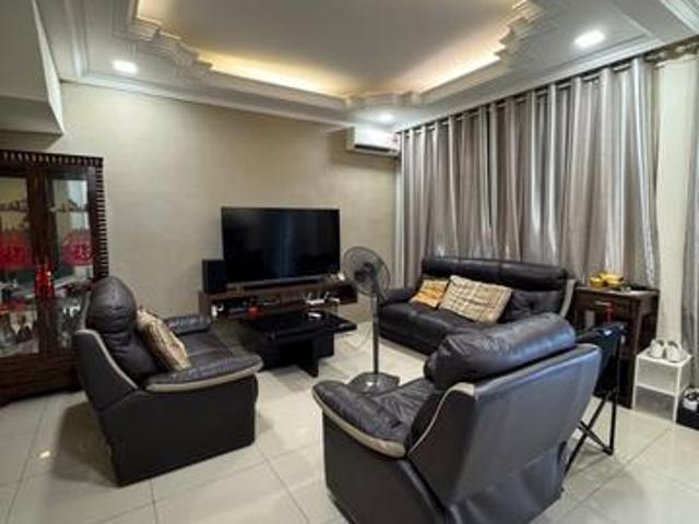 Terraced House for sale in Kuching, Bahagian Kuching