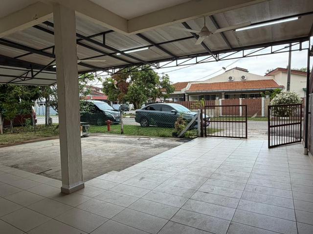 Residential House for rent in Malaka