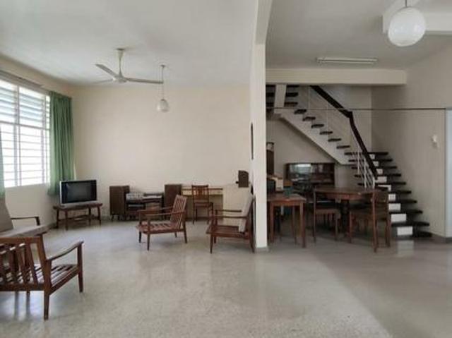Residential House for rent in Greenlane Heights, George Town