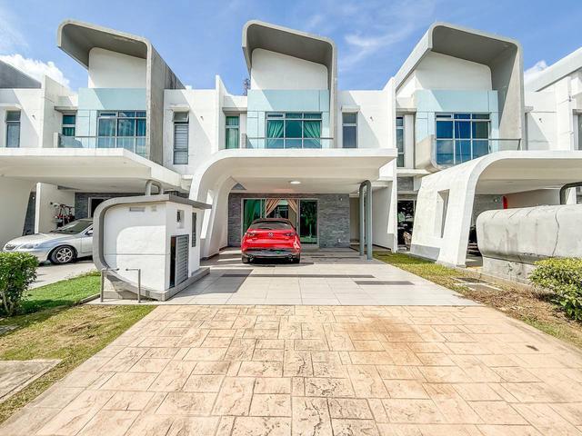 Terraced House for sale in Tanjong Sepat, Selangor