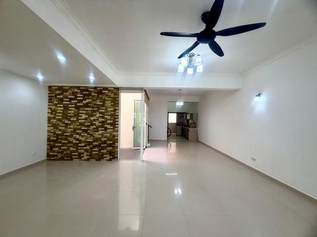 Terraced House for sale in Seksyen 35, Shah Alam
