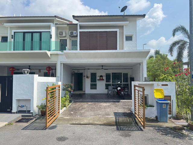 Terraced House for sale in Jenjarom, Selangor