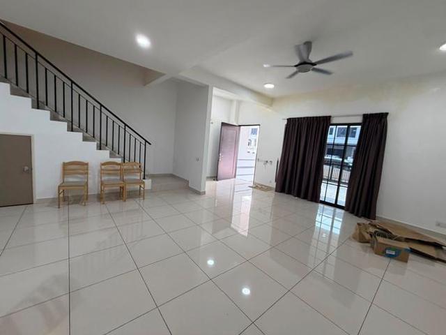 Terraced House for rent in Wellesley, Penang
