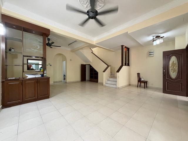 Terraced House for sale in Seksyen 35, Shah Alam