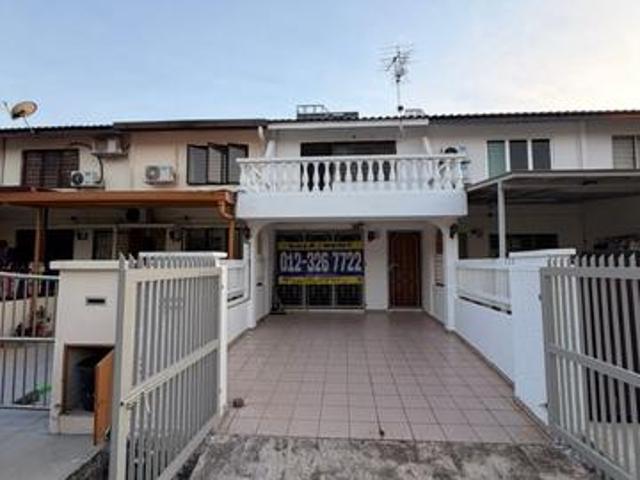 Terraced House for rent in Country Heights Damansara, Kuala Lumpur