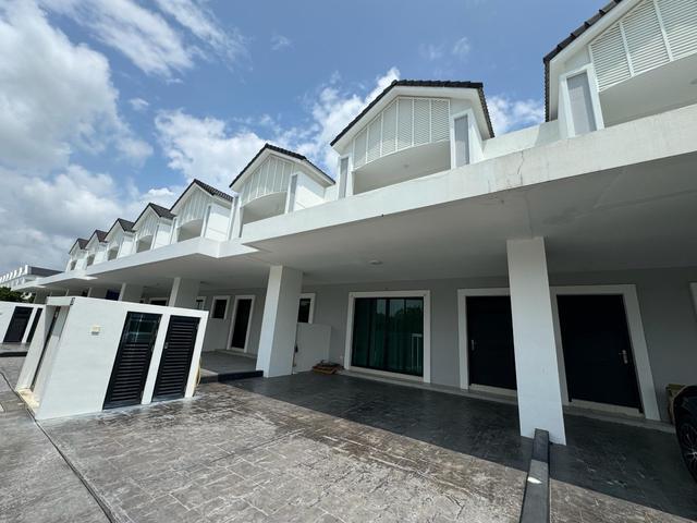 Terraced House for sale in Wellesley, Penang