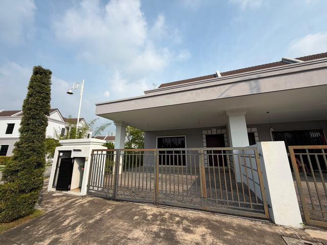 Terraced House for rent in Wellesley, Penang