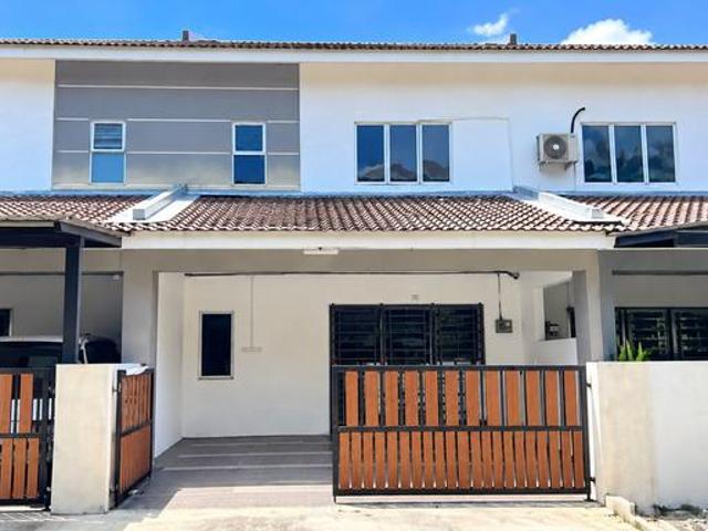 Terraced House for sale in Pantai Remis, Manjung