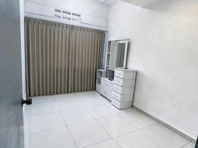 Terraced House for sale in Langat, Selangor