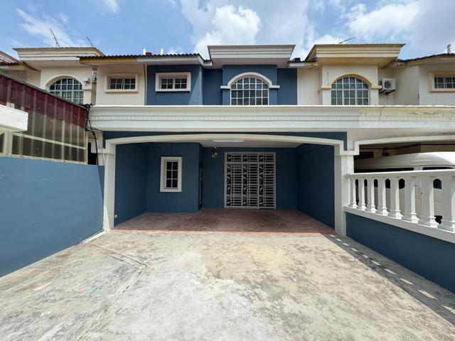 Terraced House for sale in Pekan Nanas, Johor
