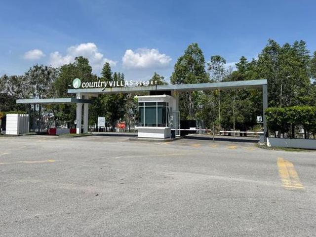 Terraced House for sale in Malaka