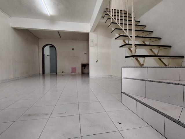 Terraced House for sale in Malaka