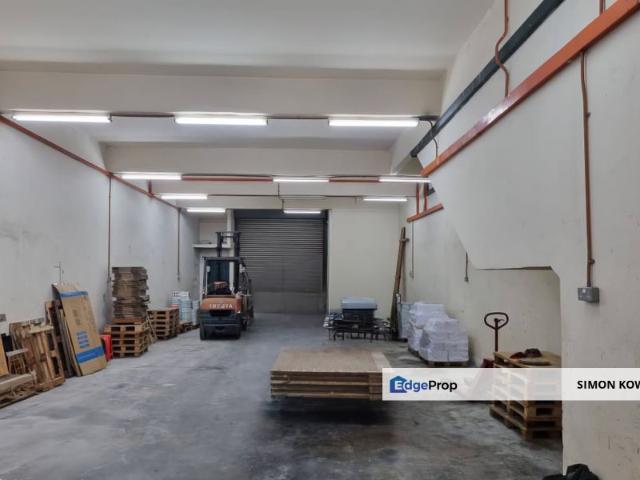 Warehouse for rent in Bukit Jalil, Kuala Lumpur